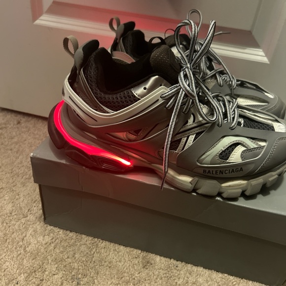 Like new LED Balenciaga Track Runners great for style. Comes with box - Picture 2 of 8